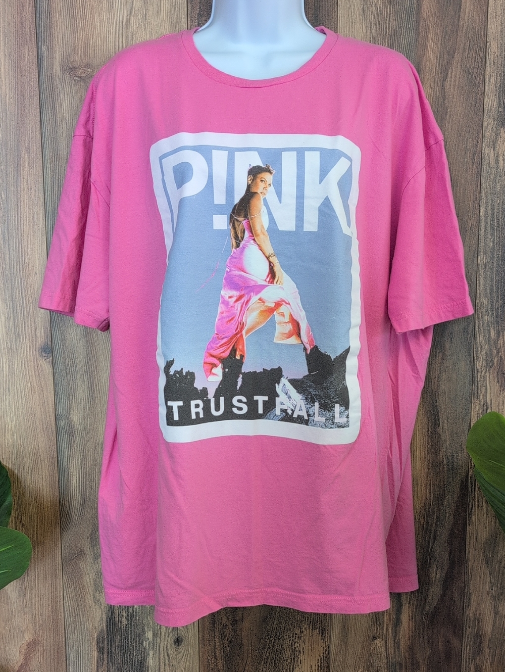 PINK Alecia Moore Cotton Trustfall Album Graphic Tee XXL          W277
